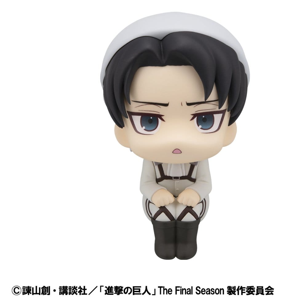 PRE ORDINE - Attack on Titan Look Up PVC Statue Levi Cleaning up Ver. 11 cm