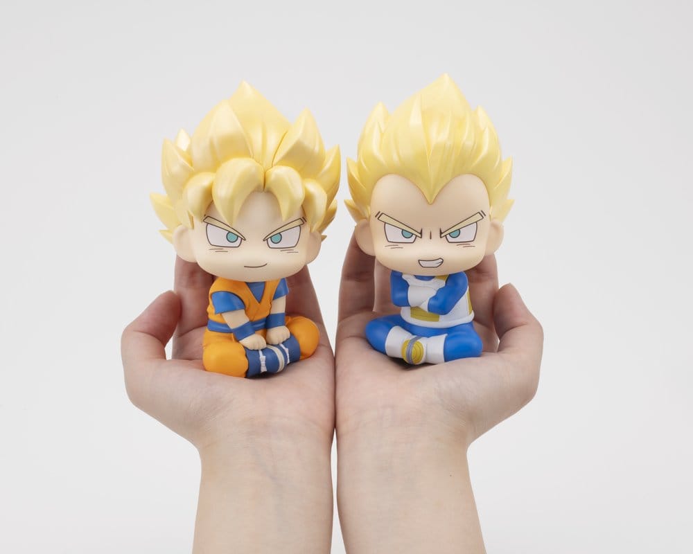 PRE ORDINE - Dragon Ball DAIMA Look Up PVC Figures 2-Pack Super Saiyan Son Goku (mini) & Super Saiyan Vegeta (mini) 11 cm (with gift)
