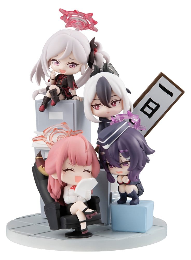 PRE ORDINE - Blue Archive FigUnity PVC Figure 14 cm (with gift)