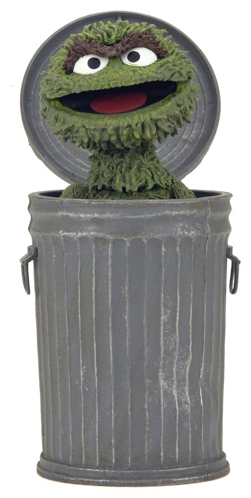 PRE ORDINE - Sesame Street Ultimate Action Figure Oscar the Grouch 18 cm