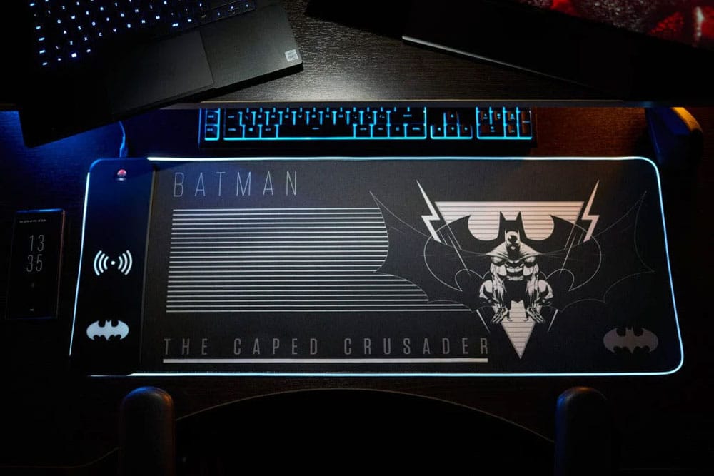 DC Comics Mousepad with Mobile Charger Batman