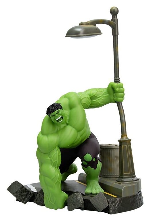 PRE ORDINE - Marvel Diorama Light Hulk