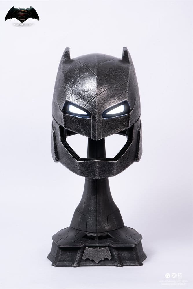 PRE ORDINE - Justice League Replica 1/1 Batman v Superman: Dawn of Justice Armored Batman Helmet 50 cm