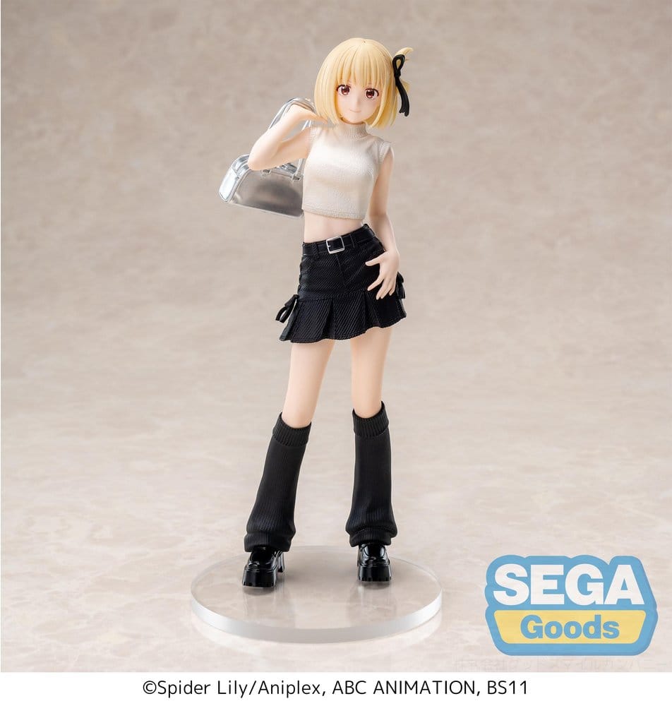 PRE ORDINE - Lycoris Recoil High Premium Figure PVC Figure Chisato Nishikigi Street Snap 20 cm