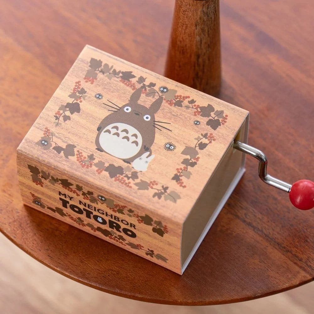 PRE ORDINE - My Neighbor Totoro Hand Crank Music Box Autumn Leaf