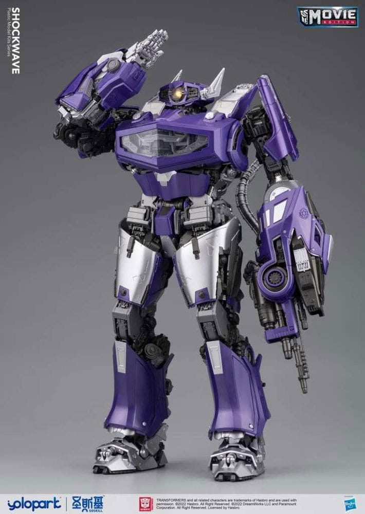 PRE ORDINE - Transformers Bumblebee Plastic Model Kit Shockwave 30 cm
